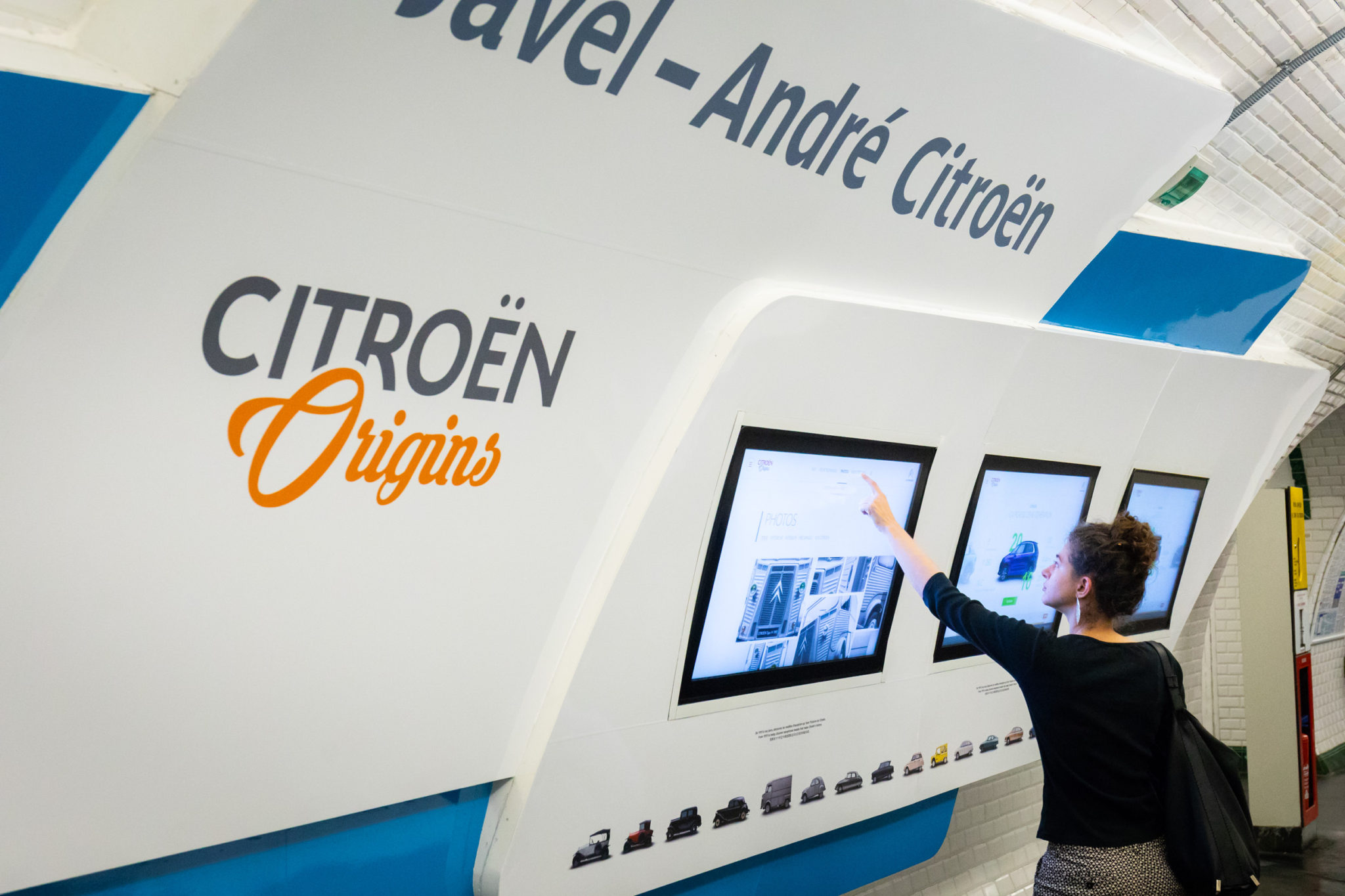 Metro Javel - André Citroën sur la ligne 10 : un aménagement signé Curius