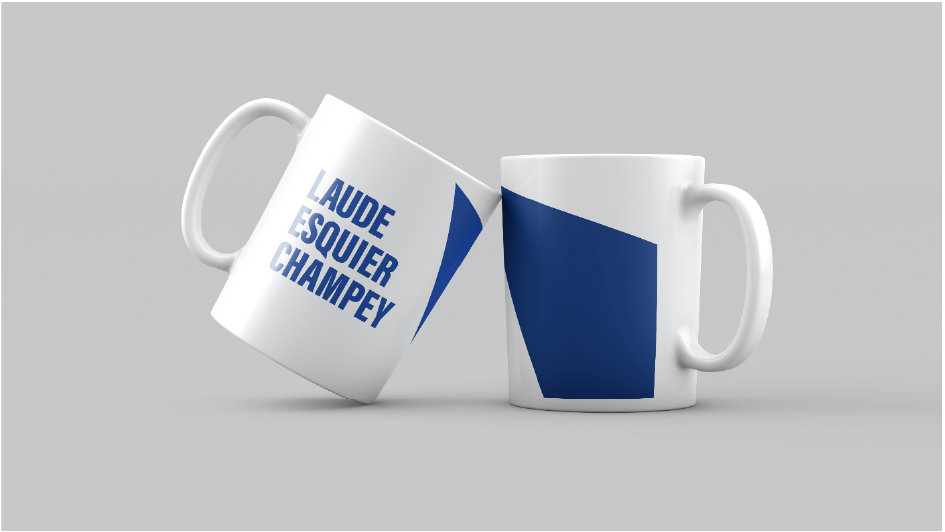 Laude Esquier Champey © Designed by Curius
